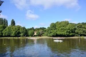 Moments from River Thames- click for photo gallery